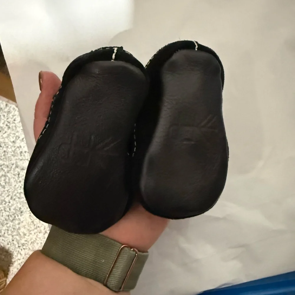 Freshly Picked Baby Moccasins- Size 1 - EUC